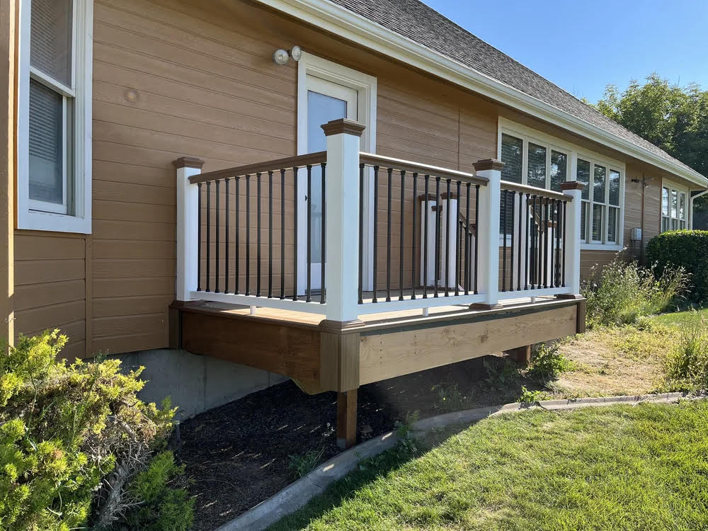 Canyon Deck
